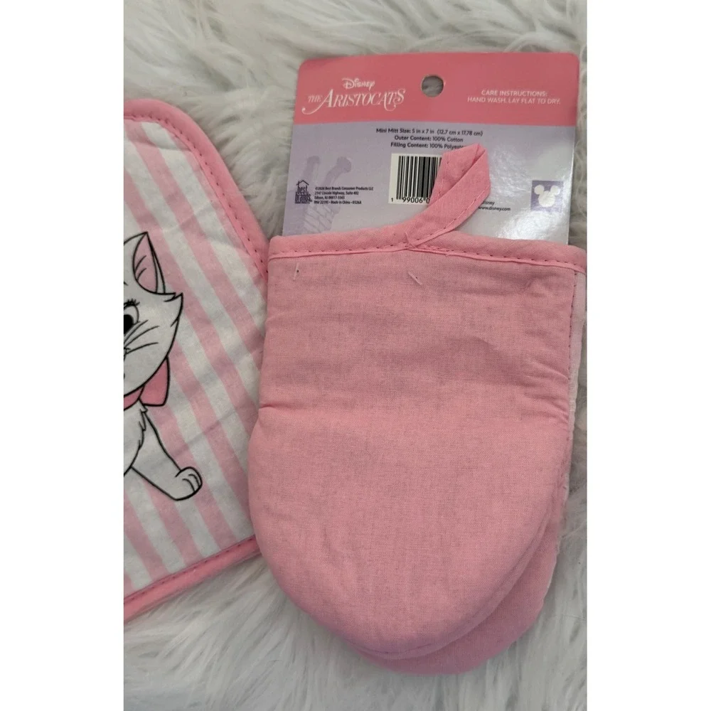 Disney The Aristocats Marie Pot Holder and Mini Oven Mitt Set Pink White NEW